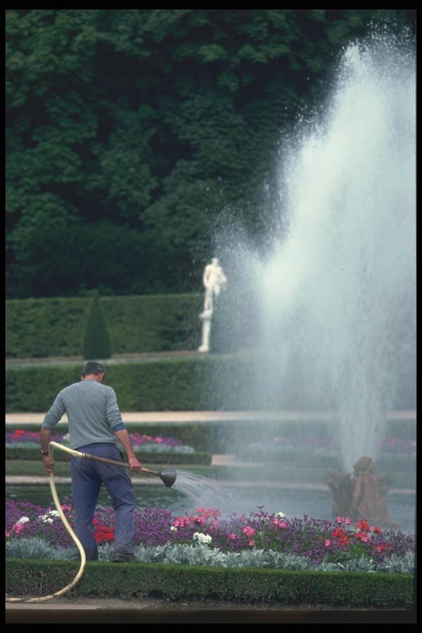 102019 Versailles, Gardener And Fountain A4 Photo Print