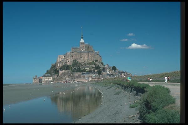 102037 Mont St Michel, From The Causeway A4 Photo Print