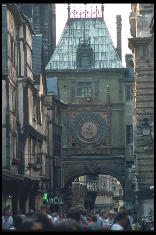 102045 Rouen, The Gros Horloge A4 Photo Print