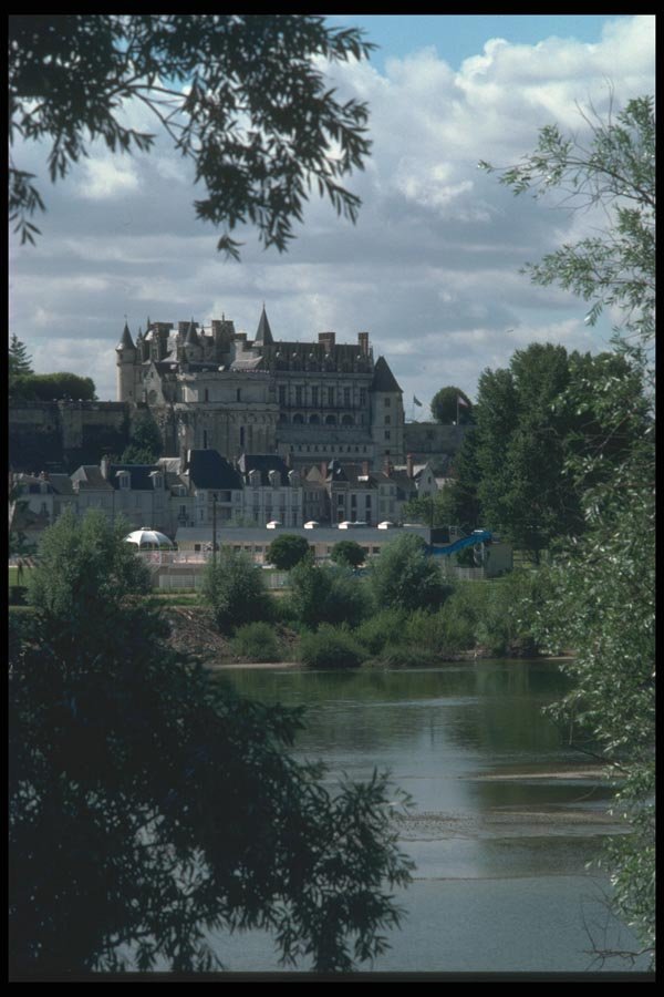 102054 Chateau Amboise A4 Photo Print