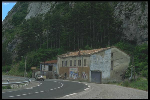 102085 Near Sisteron A4 Photo Print