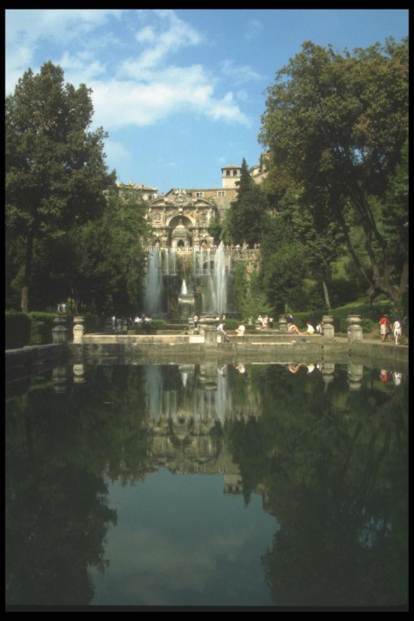 111069 Fishpond, Villa D'Este, Rome A4 Photo Print