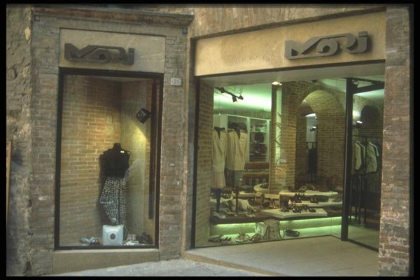 111075 Storefront, Siena A4 Photo Print