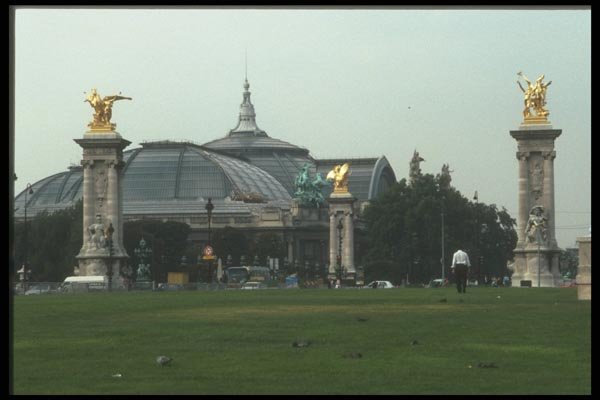 116010 'Le Grand Palais', Paris A4 Photo Print