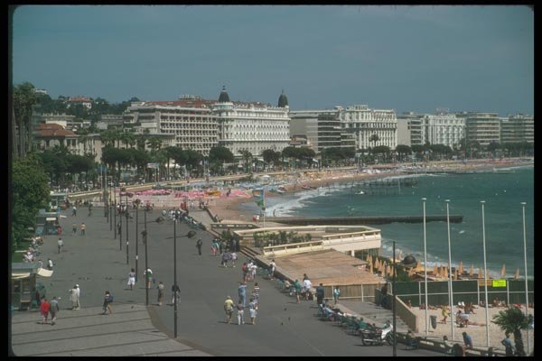 116092 La Baie Des Anges, Cannes A4 Photo Print