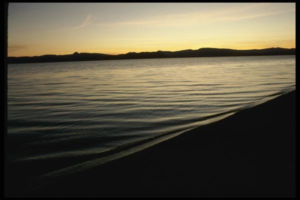 117082 Pre dawn, Pyramid Lake, Nevada A4 Photo Print