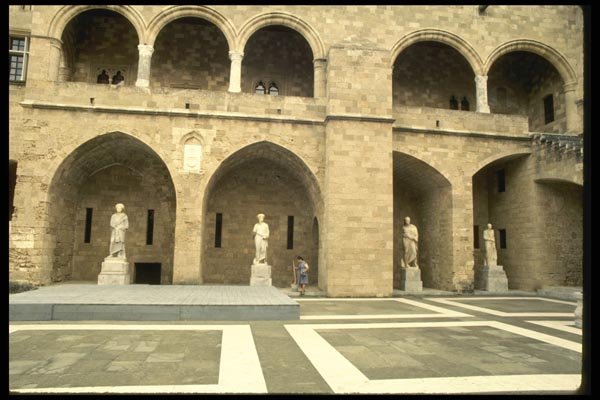118071 Inside The Famed Castle Of The Knights A4 Photo Print