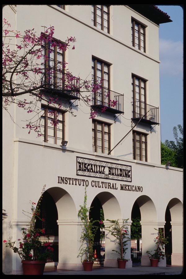 119013 Olvera Street Mexican Cultural Institute Bldg. A4 Photo Print