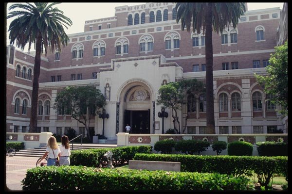 119096 USC Edward M. Doheny Memorial Library A4 Photo Print