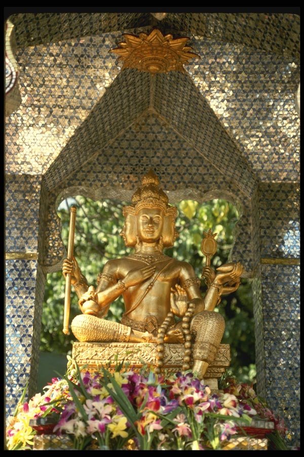 120004 Deities In Three Buddha Temple In Central Hong Kong A4 Photo Print