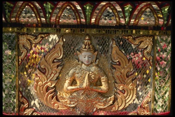 120005 Deity In Three Buddha Temple In Central Hong Kong A4 Photo Print