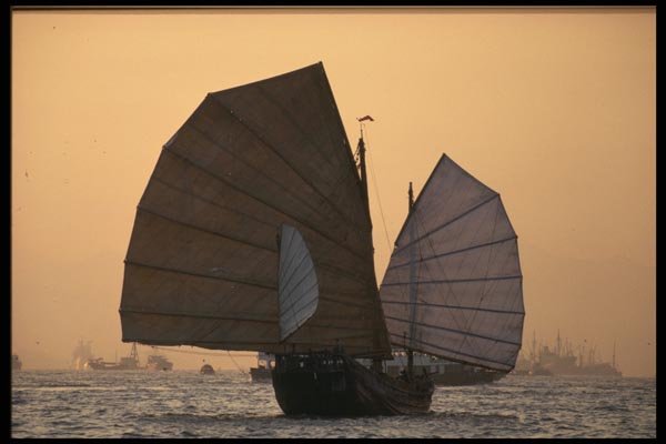 120025 Large Chinese Junk In Full Sail In Hong Kong Harbor A4 Photo Print