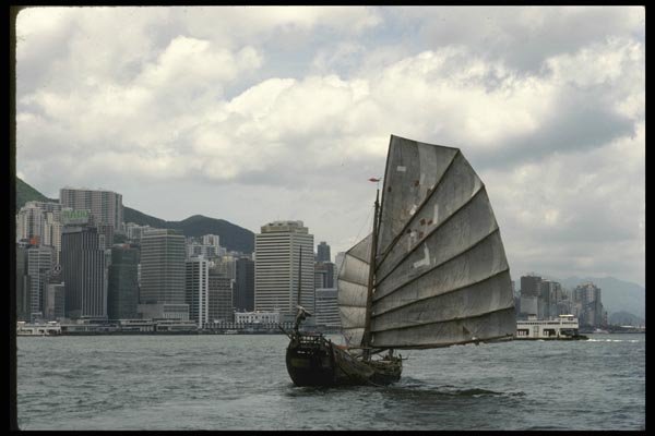 120027 Traditioanl Junk With White Sails In Hong Kong Harbor A4 Photo Print