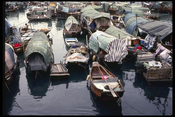 120075 Sampans Docked At Close Quarters In Causeway Bay A4 Photo Print