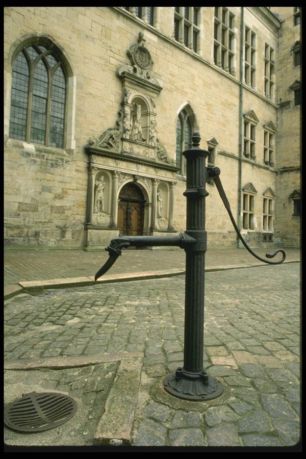 121017 Courtyard Pump At Kronborg Palace, Helsingor A4 Photo Print
