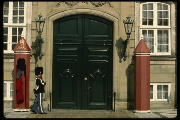 121084 Queen's Life Guard At Doorway, Amalienborg Castle A4 Photo Print