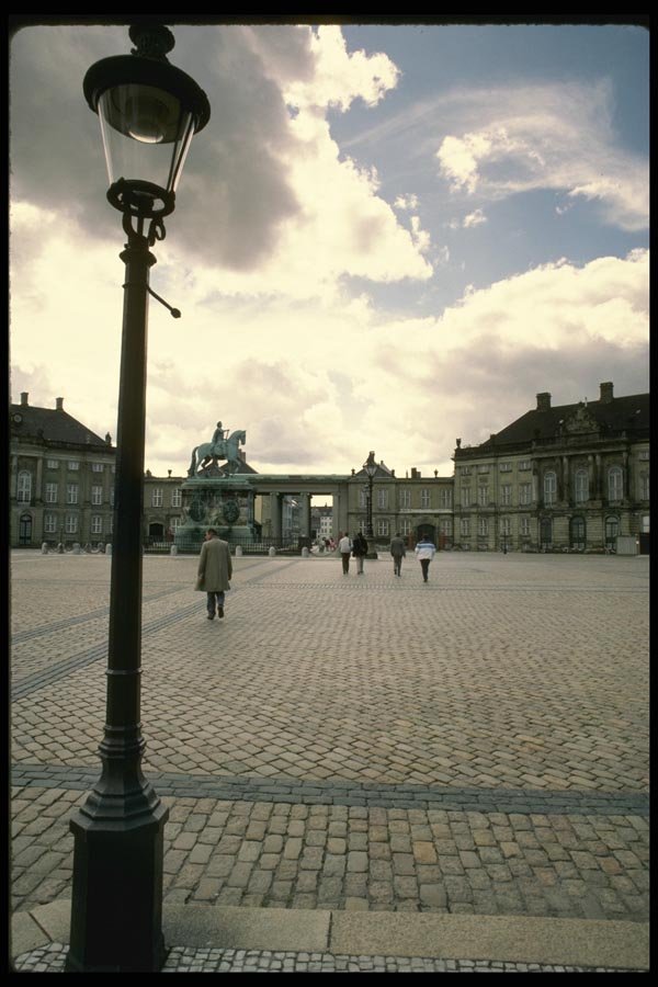 121091 Lamp Post At Central Square, Amalienborg Castle A4 Photo Print