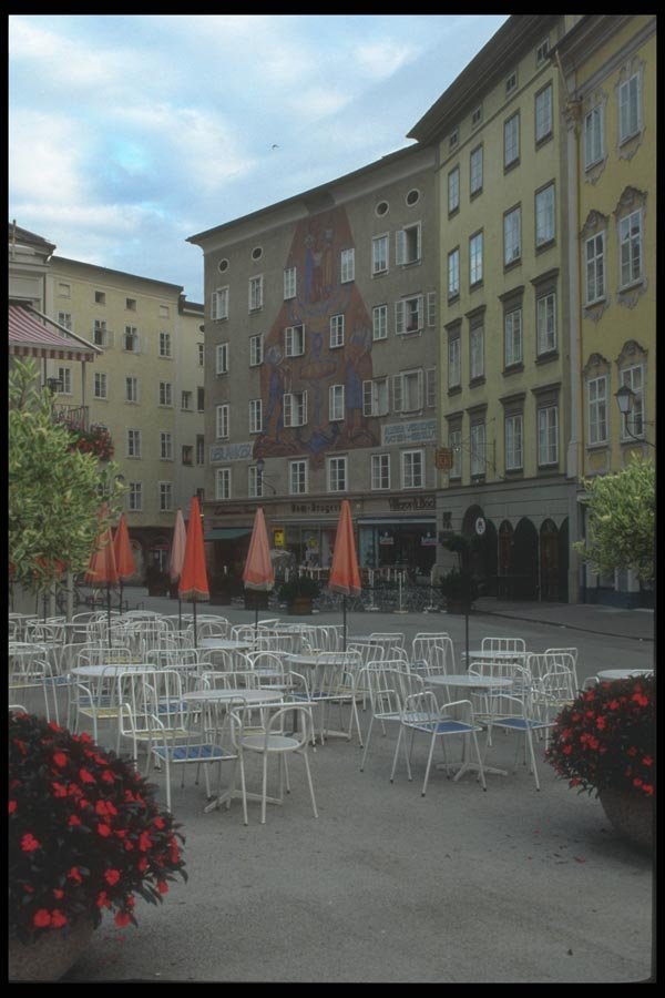 126069 Mozartplatz A4 Photo Print