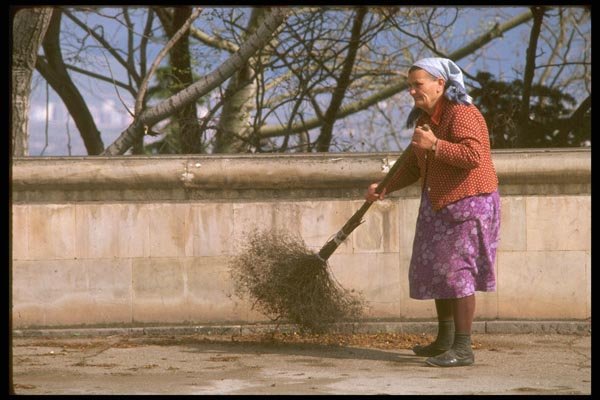 128059 Ubiquitous Street Sweeper, Tbilisi A4 Photo Print