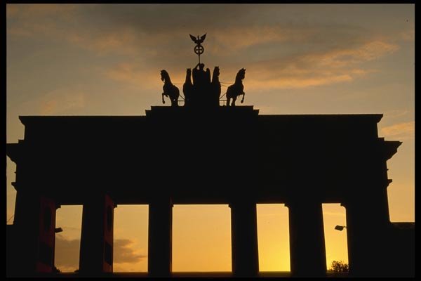 129004 Brandenburg Gate, Architect Carl Langhan A4 Photo Print