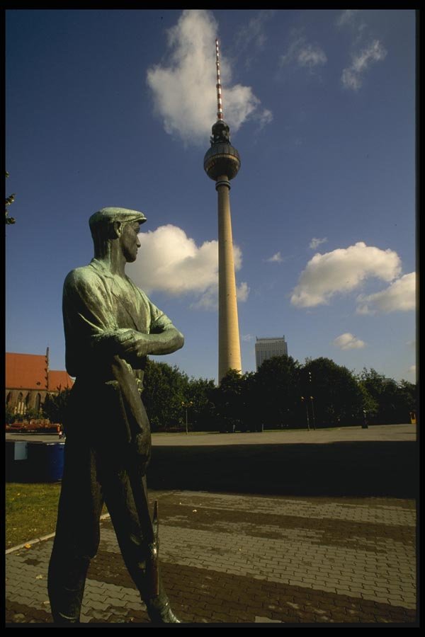 129022 Worker Monument And TV Tower A4 Photo Print