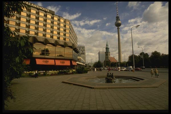 129024 Palast Hotel A4 Photo Print