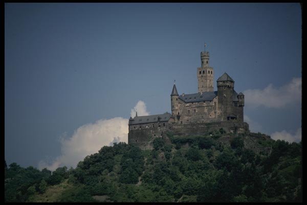 129096 Marksburg Castle Along The Rhine A4 Photo Print