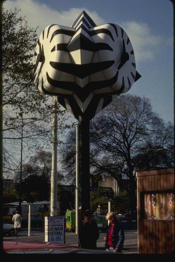140020 Clock In The Hague A4 Photo Print