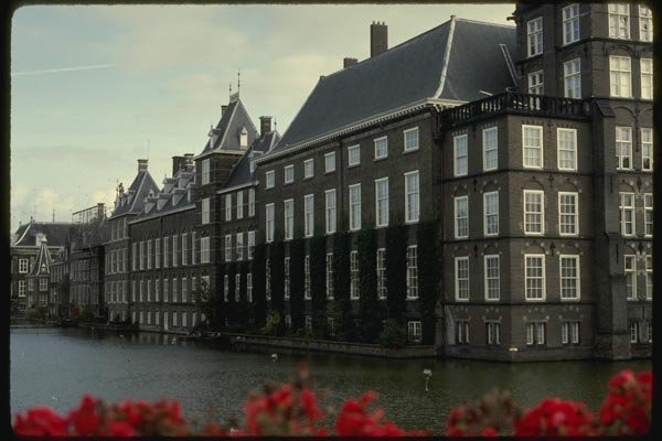 140021 Seat Of The Dutch Government A4 Photo Print