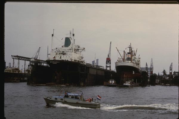 140042 Rotterdam Dry Docks A4 Photo Print