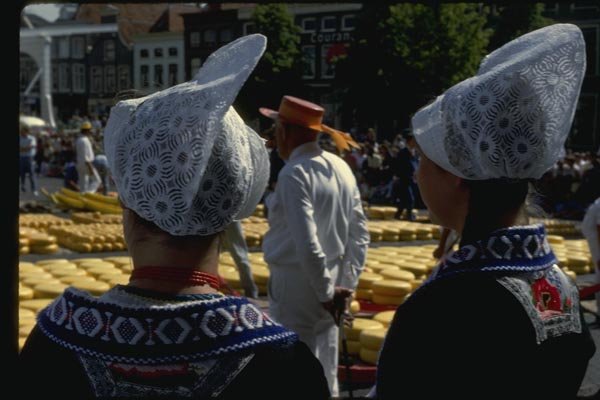 140069 Dutch Girls In Cheese Market A4 Photo Print