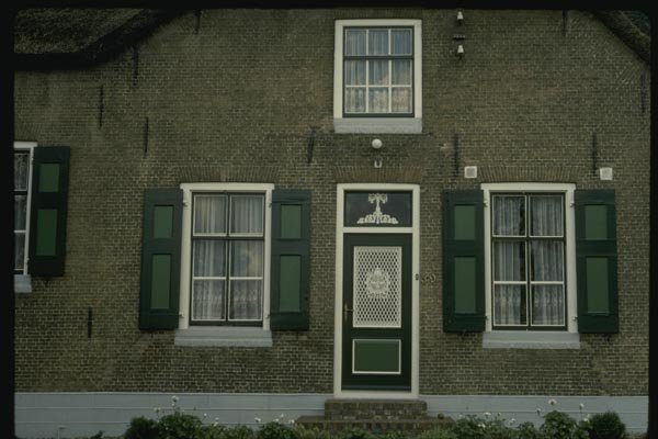 140094 A Cozy Old Farmhouse A4 Photo Print