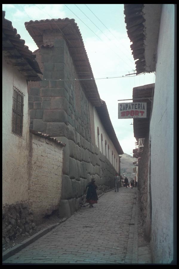 142076 Zapateria, Cuzco A4 Photo Print