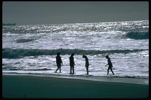 144052 Montara Beach A4 Photo Print