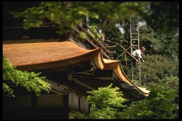 145075 Japanese Gardener At Work At Kyoto's Silver Pavilion A4 Photo Print