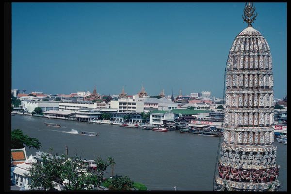 147041 Bangkok Wat Arun A4 Photo Print