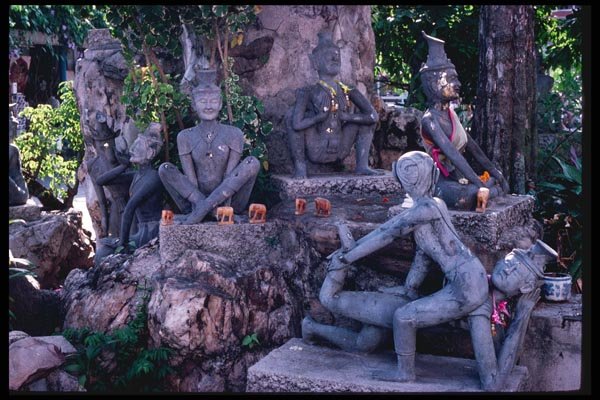 147045 Bangkok Wat Pho A4 Photo Print
