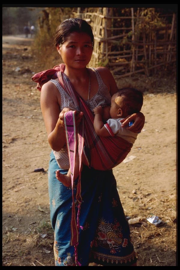 147077 Chiang Rai Karen Village Woman And Child A4 Photo Print