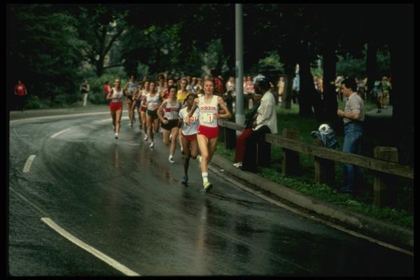 148057 Front Runner, New York Marathon, Central Park A4 Photo Print