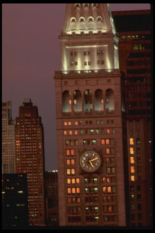 148073 Metropolitan Life Clock Tower A4 Photo Print