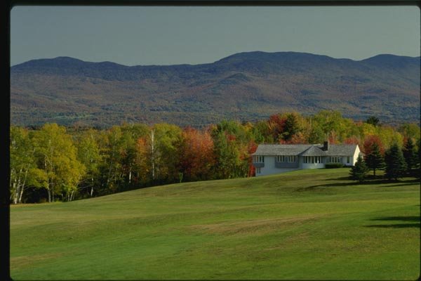 150026 House On Hill A4 Photo Print