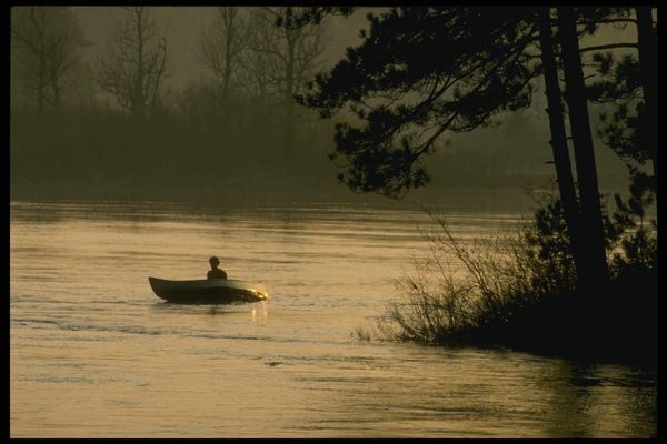 155089 Canoeist Dumoine River, Quebec A4 Photo Print