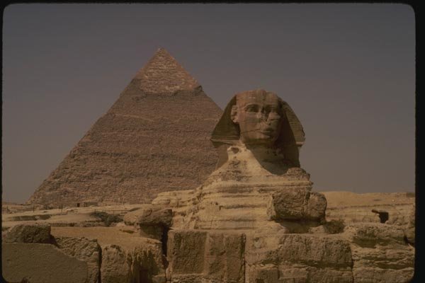 161045 Sphinx And Middle Pyramid Of King Khepren A4 Photo Print