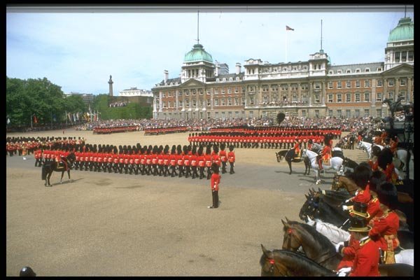 165008 H. R. H. The Queen And March Past A4 Photo Print