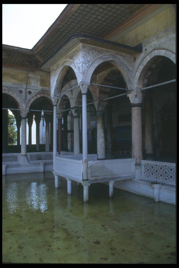 166042 Columns, Topkapi Palace, Istanbul A4 Photo Print
