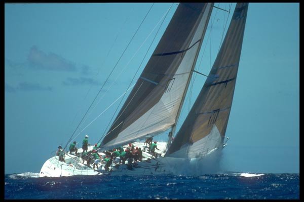 172056 Maxi Yacht Drumbeat Powers Upwind In Hawaii A4 Photo Print
