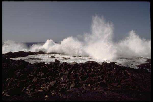 178075 Waves Breaking Over Rocks A4 Photo Print