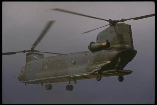 179055 Boeing CH 47D Chinook A4 Photo Print