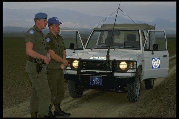 180033 UN Land Cruiser, Cyprus A4 Photo Print