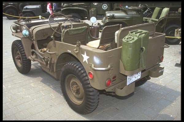 180061 WWII Vintage Jeep A4 Photo Print